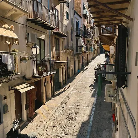 Appartement Stylish Steps From The *