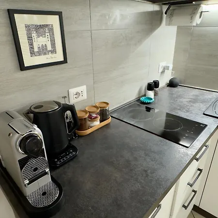 Stylish Steps From The Appartement