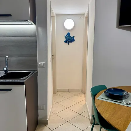 Appartement Stylish Steps From The